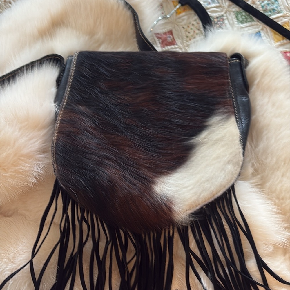 Beautiful Patricia Nash Leather hand bag